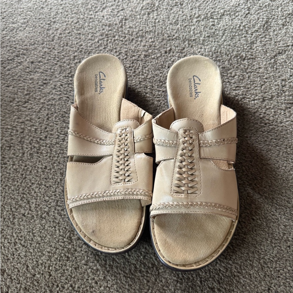 Clarks Women's Cream Sandals